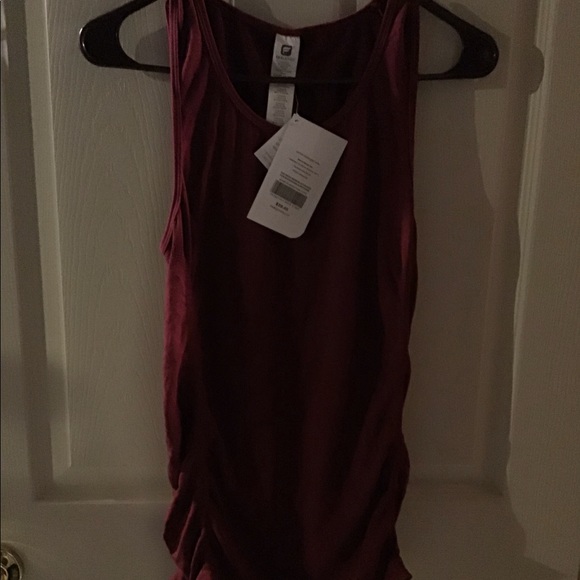 Fabletics Tops - FABLETICS BURGUNDY NWT S ROUCHED TANK TOP